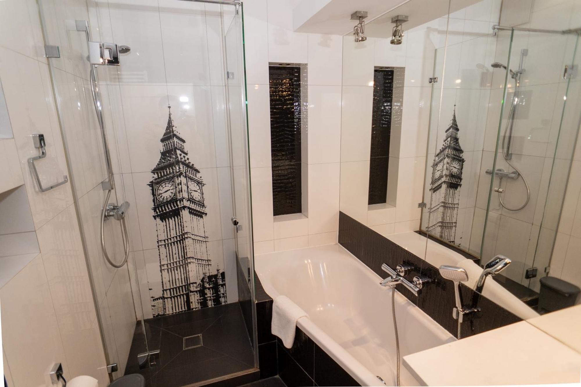 Triton Apartments وارسو المظهر الخارجي الصورة