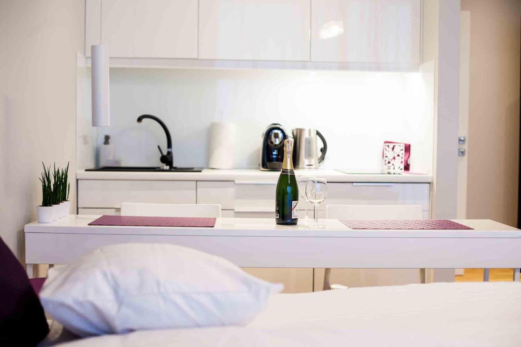 Triton Apartments وارسو المظهر الخارجي الصورة